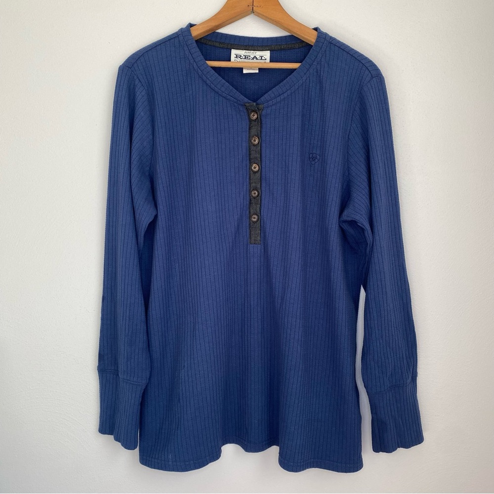 Ariat REAL Henley Shirt Long Sleeve Womens 1X Blue Crew Neck Buttons Logo Ribbed